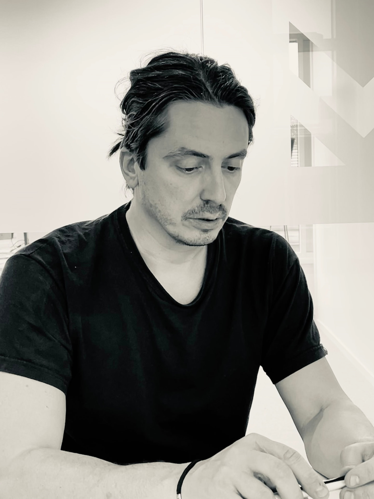 Portrait av Martin Sivik, grundare av ByggaLiv